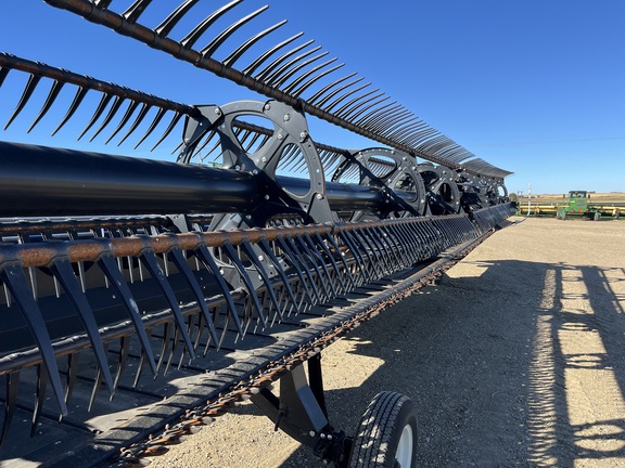 2018 MacDon FD140 Header Combine