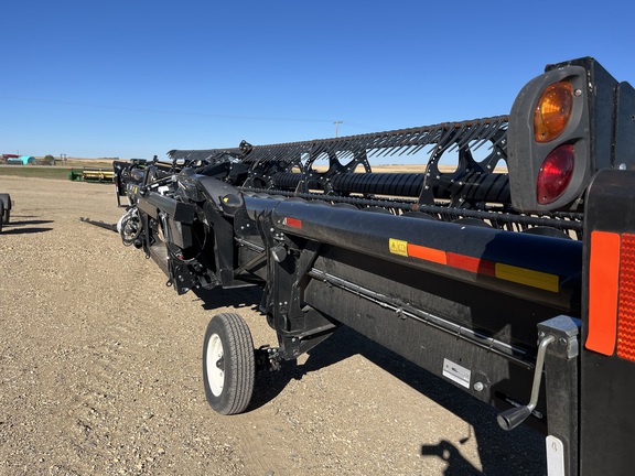 2018 MacDon FD140 Header Combine