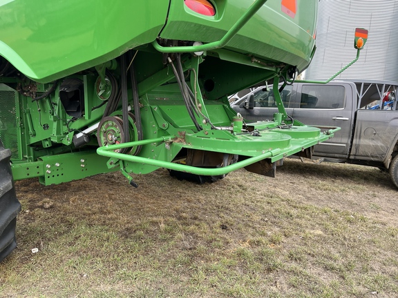 2012 John Deere S670 Combine