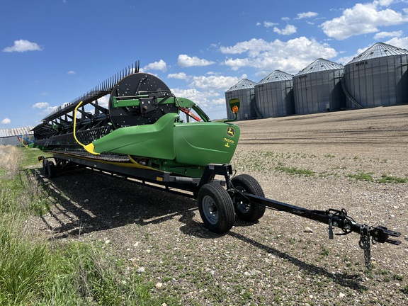2019 John Deere 745FD Header Combine