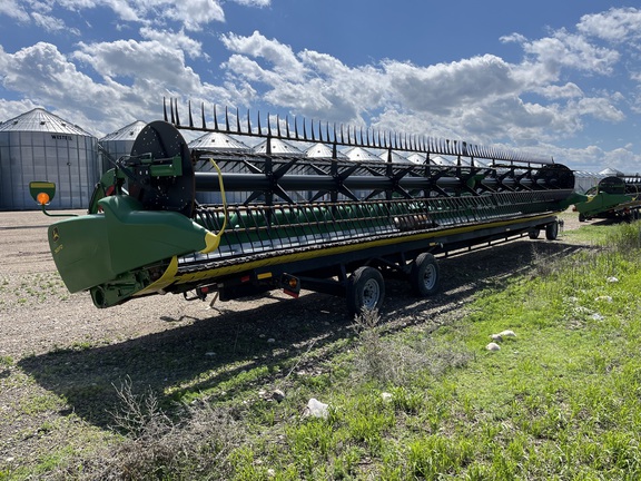 2019 John Deere 745FD Header Combine