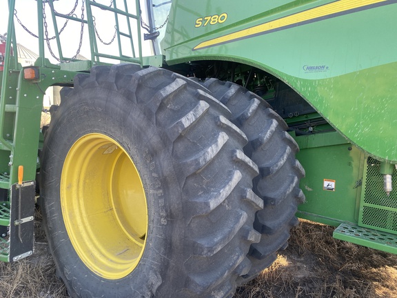 2022 John Deere S780 Combine