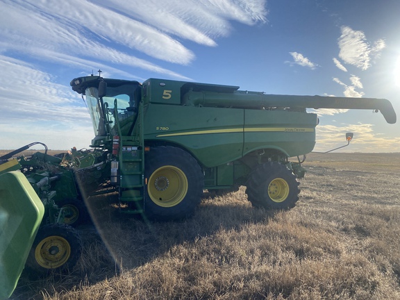 2022 John Deere S780 Combine