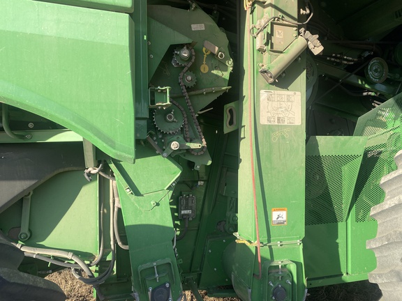 2022 John Deere S780 Combine