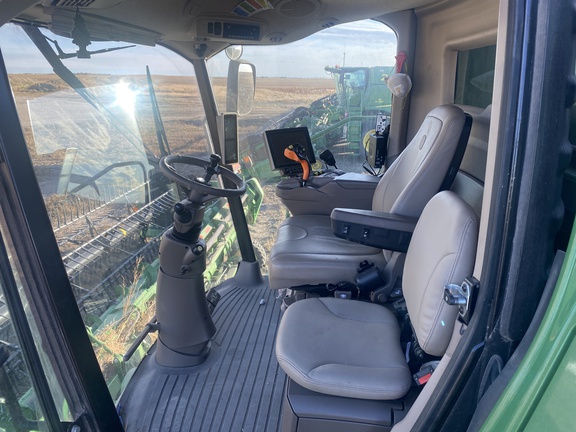 2022 John Deere S780 Combine