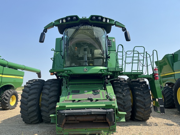 2022 John Deere S780 Combine