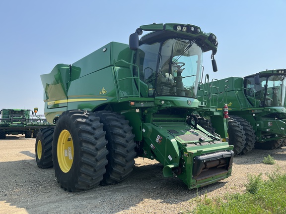 2022 John Deere S780 Combine