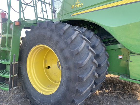 2020 John Deere S780 Combine