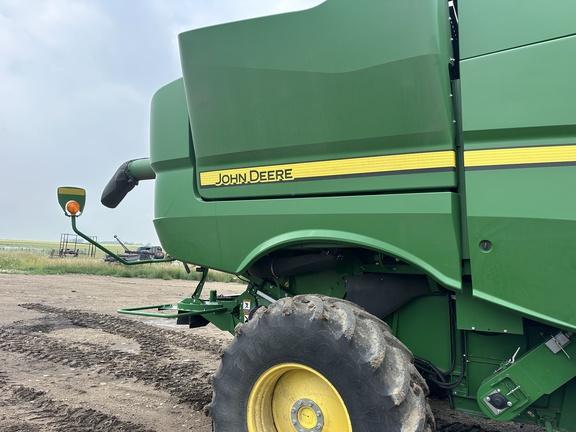 2019 John Deere S770 Combine
