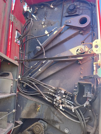 2016 Massey Ferguson 2956A Baler/Round