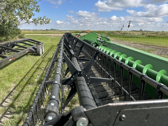 2017 John Deere 640FD Header Combine