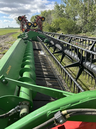 2017 John Deere 640FD Header Combine