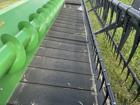 2017 John Deere 640FD Header Combine