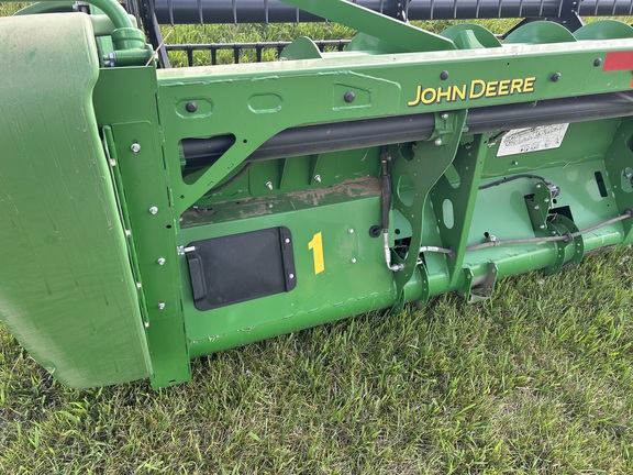 2017 John Deere 640FD Header Combine