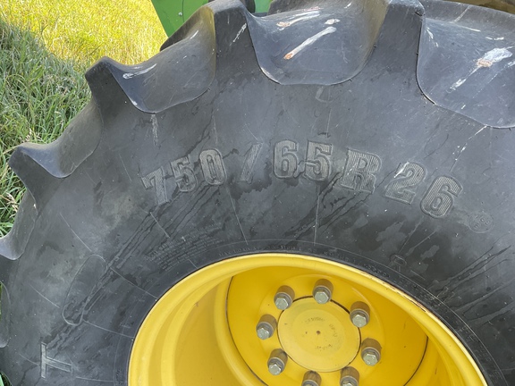 2014 John Deere S680 Combine