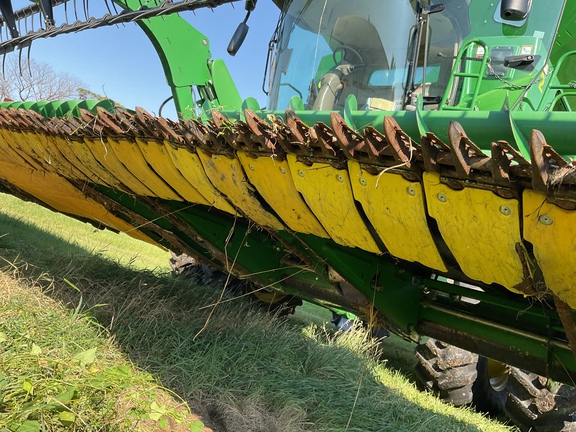2014 John Deere 640FD Header Combine