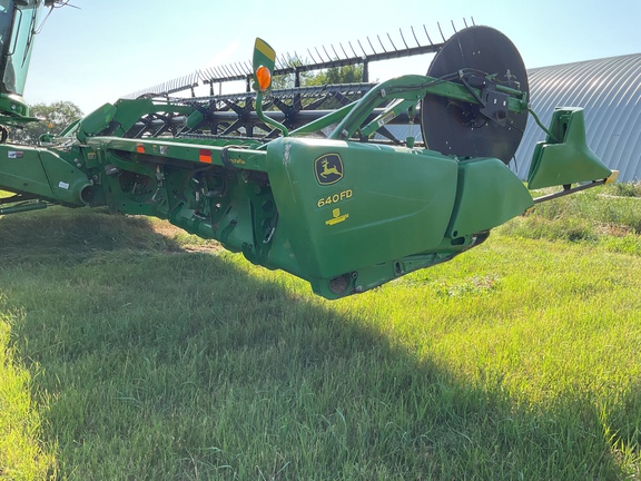2014 John Deere 640FD Header Combine