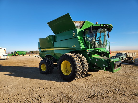 2019 John Deere S780 Combine