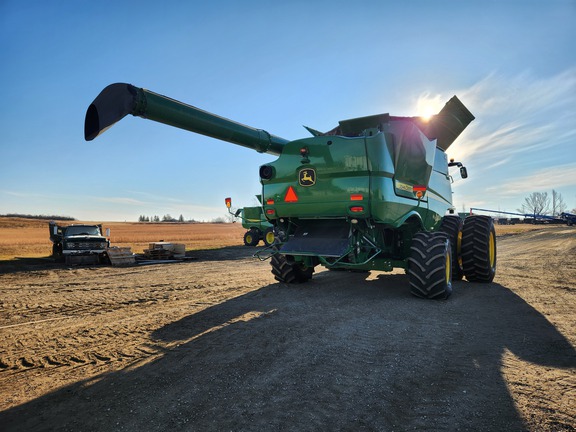 2019 John Deere S780 Combine