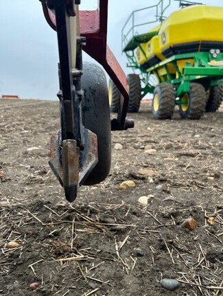 2012 Morris C2 Contour Air Seeder