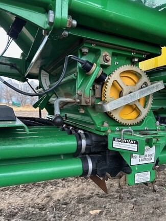 2012 Morris C2 Contour Air Seeder