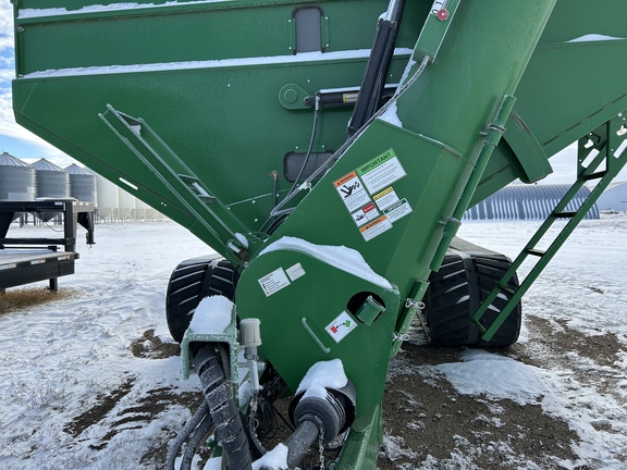 2022 Brandt 2022DXR Grain Cart