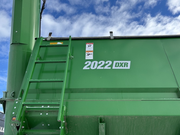 2022 Brandt 2022DXR Grain Cart