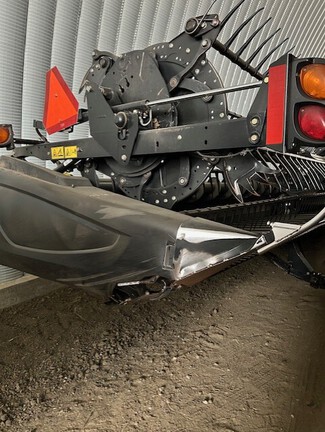 2016 MacDon FD75-40 Header Combine