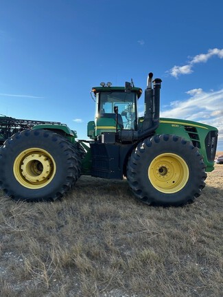 2011 John Deere 9530 Tractor 4WD
