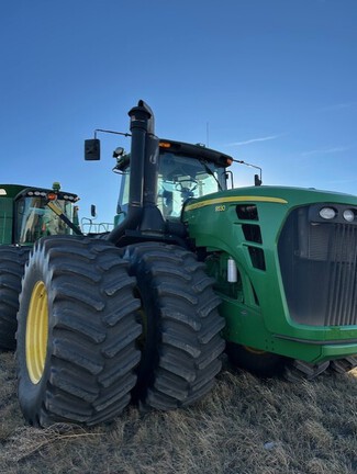 2011 John Deere 9530 Tractor 4WD