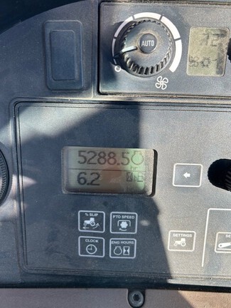 2011 John Deere 9530 Tractor 4WD