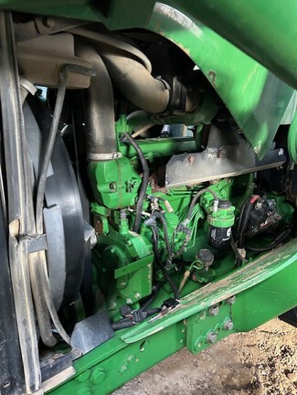 2003 John Deere 7220 Tractor