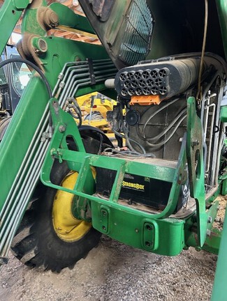 2003 John Deere 7220 Tractor