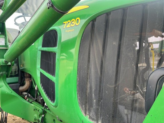 2012 John Deere 7230 Premium Tractor