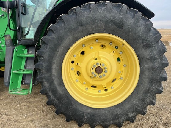 2012 John Deere 7230 Premium Tractor