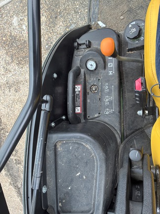 2023 John Deere 1025R Tractor Compact