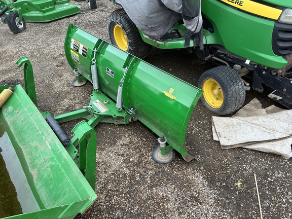 2023 John Deere 1025R Tractor Compact