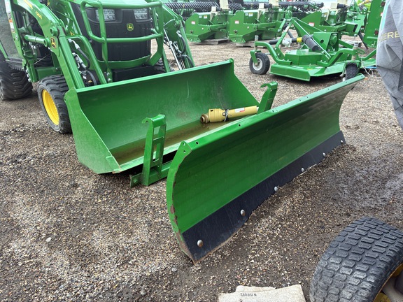 2023 John Deere 1025R Tractor Compact