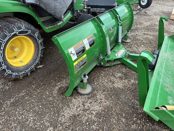 2023 John Deere 1025R Tractor Compact