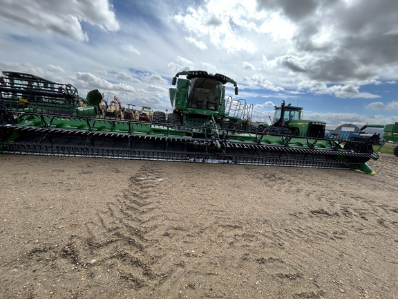 2023 John Deere HD45F Header Combine