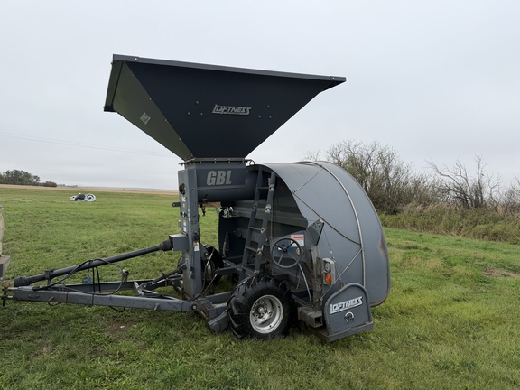 2011 Loftness GBL10 Attachments