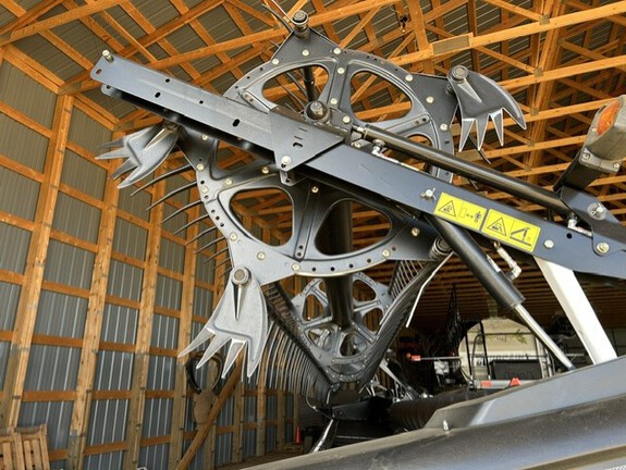 2015 MacDon FD75-40 Header Combine