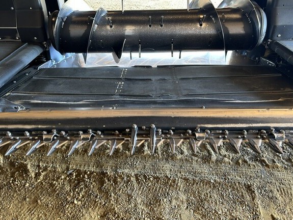 2015 MacDon FD75-40 Header Combine