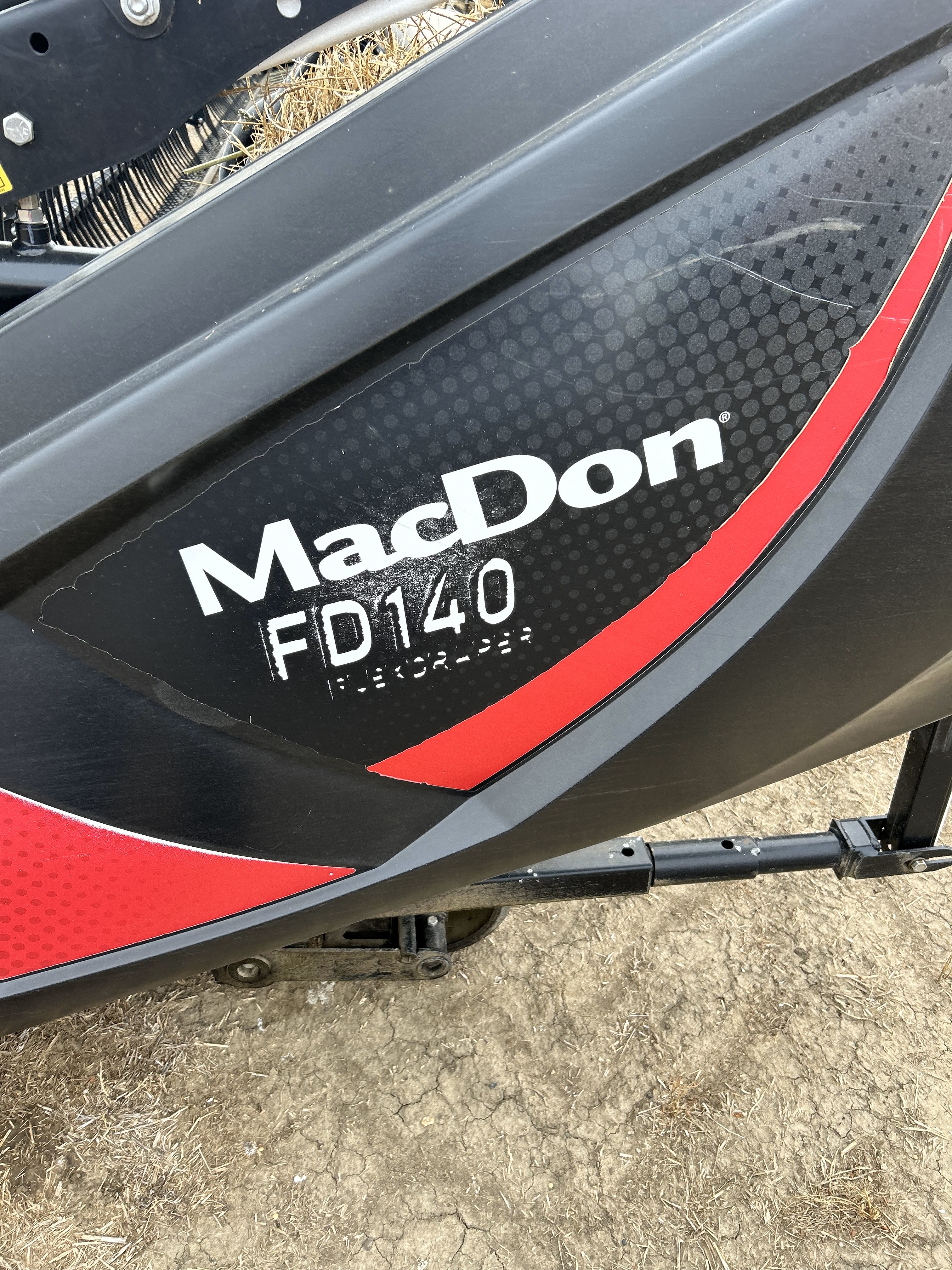 2018 MacDon FD140 Header Draper Flex