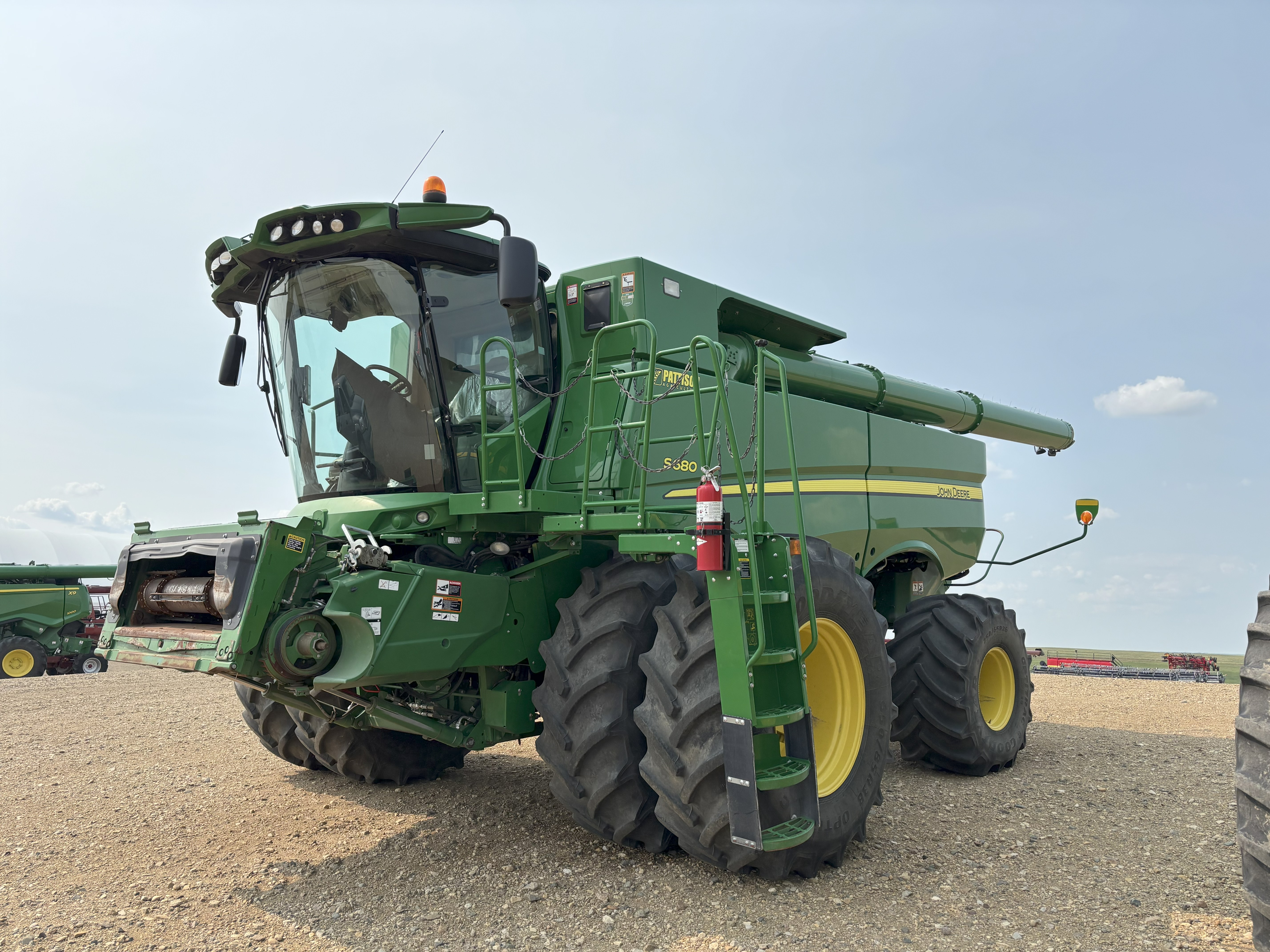 2017 John Deere S680 Combine