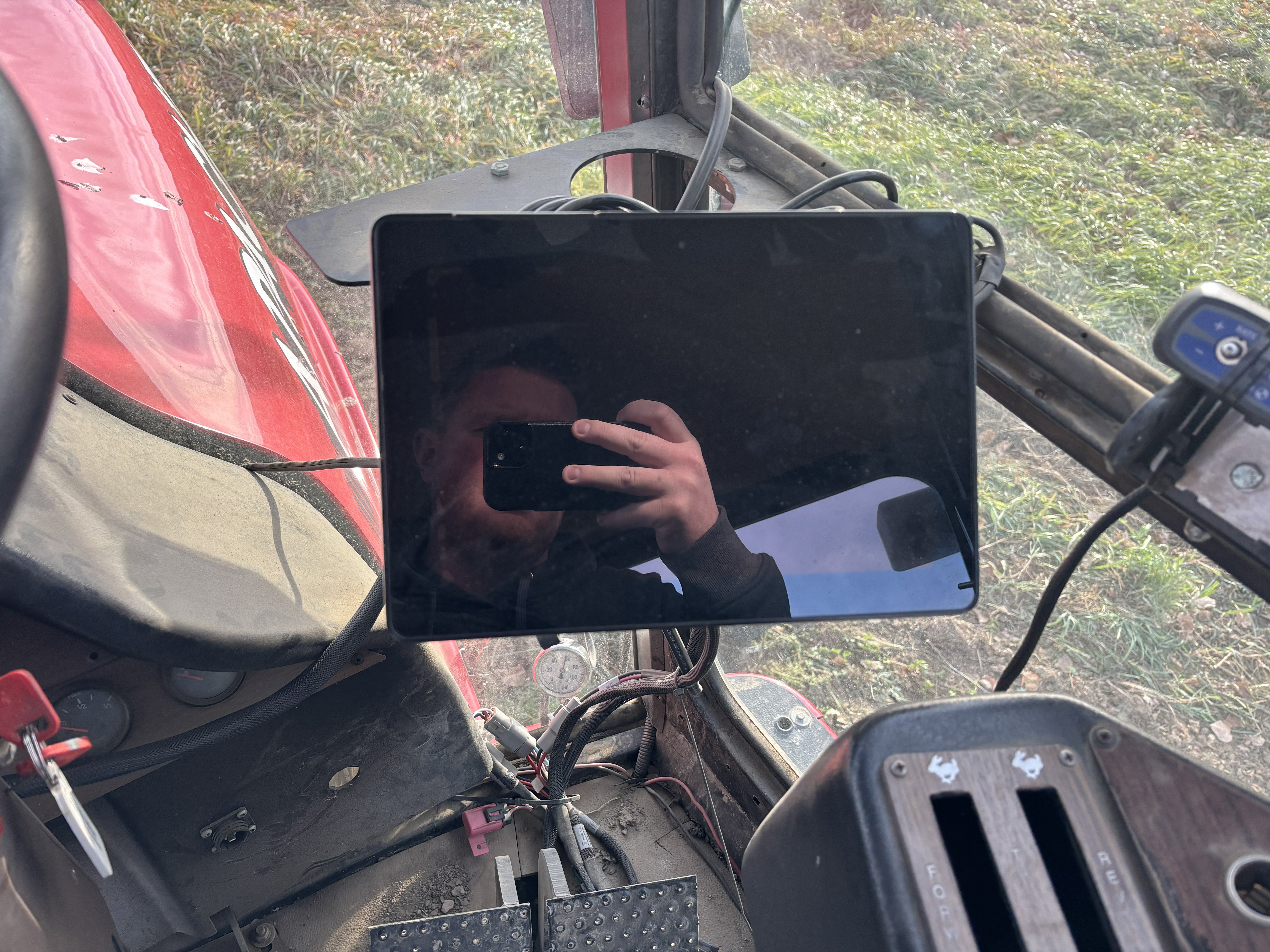 2004 Apache 859 Sprayer/High Clearance