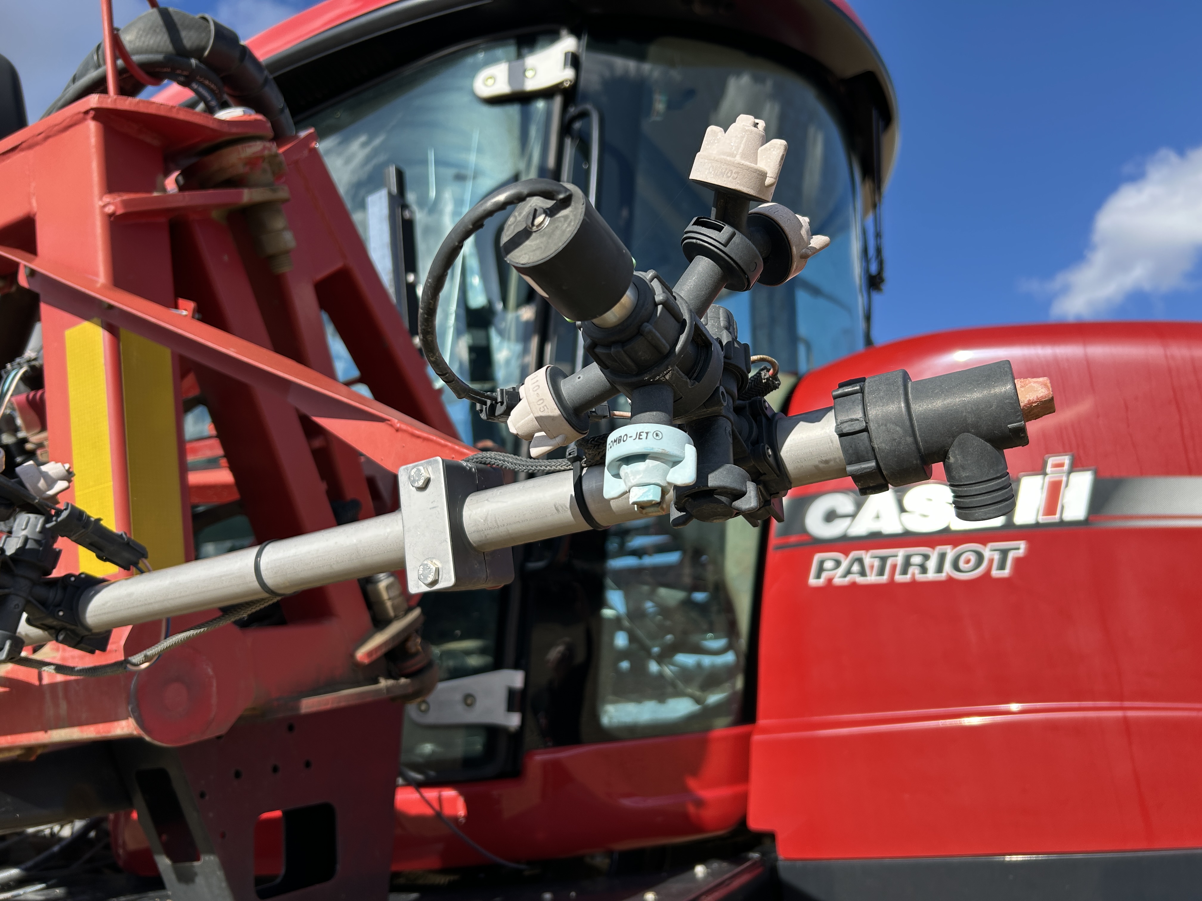 2014 Case IH Patriot 4430 Sprayer/High Clearance