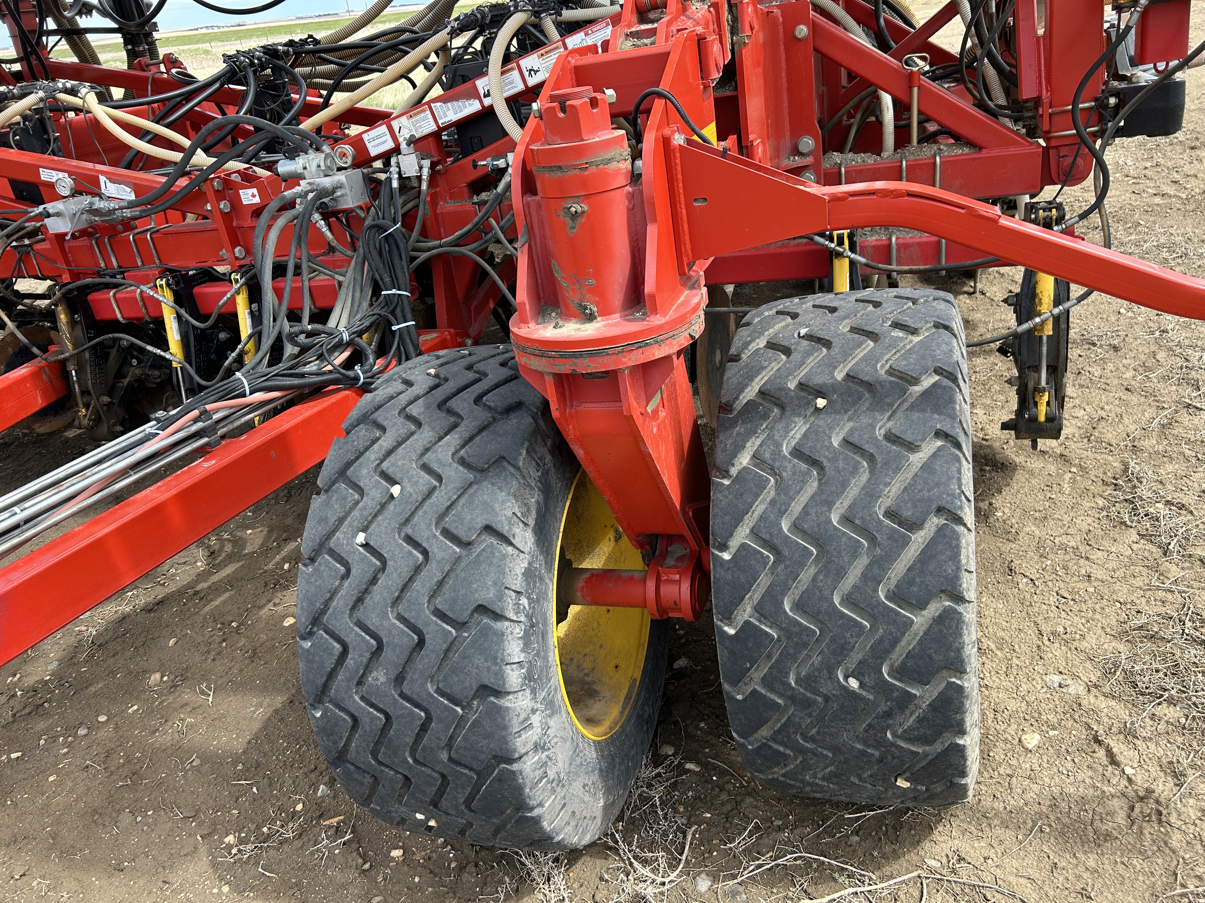 2013 Bourgault 3320-66-10 Air Drill