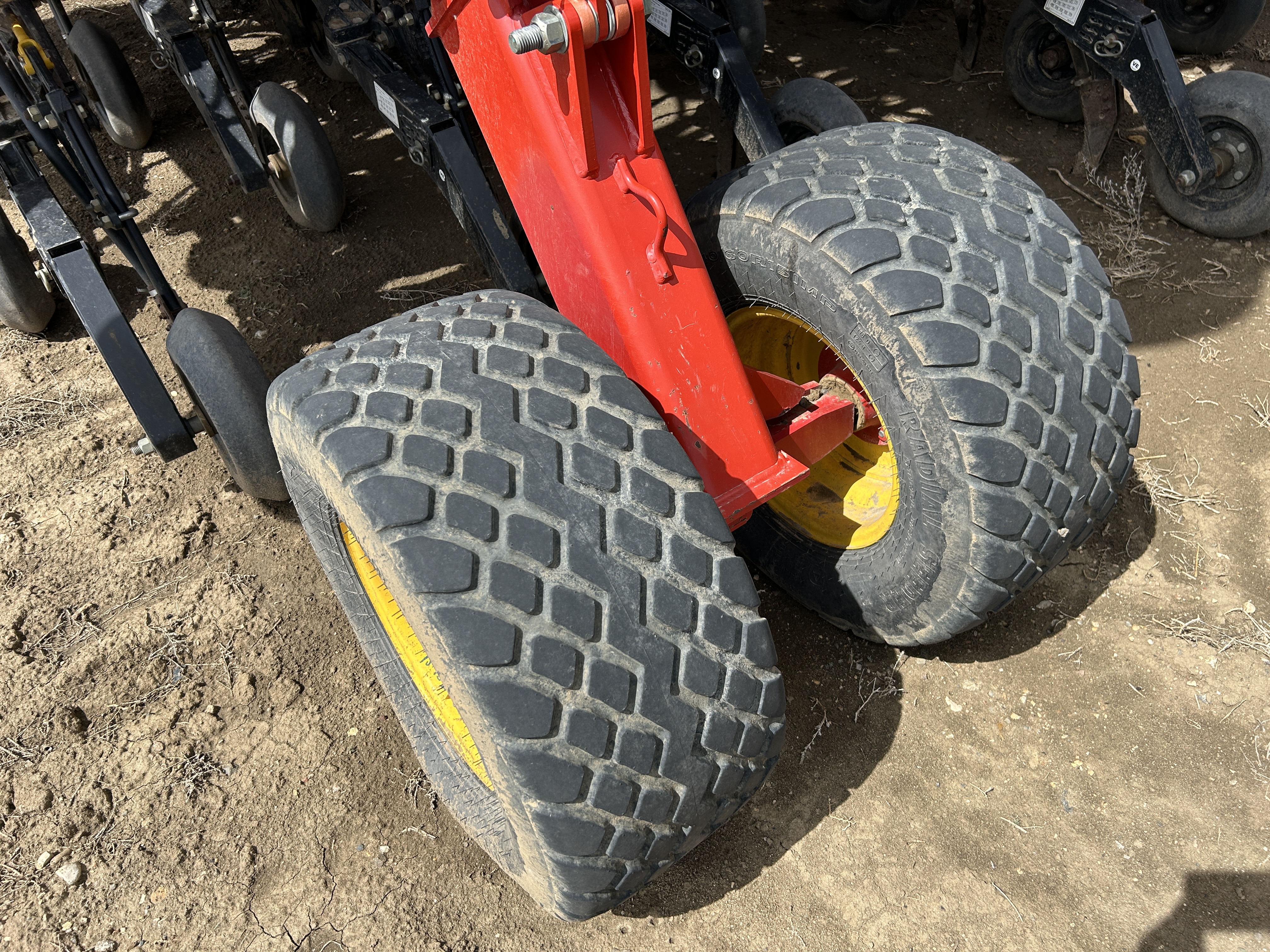 2013 Bourgault 3320-66-10 Air Drill