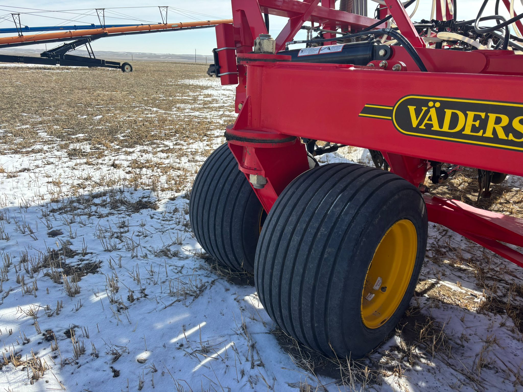 2024 Seed Hawk 8412 & 1000 Air Drill